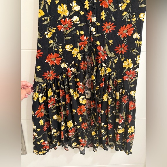 Forever 21 Black Maxi Skirt with Red and Yellow Floral Print. XS. - Picture 2 of 4